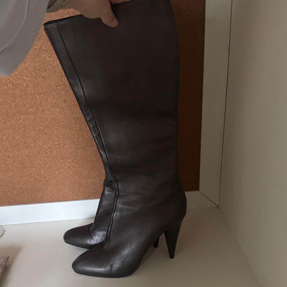 Prada Leather Women's Boots - Picture 5 of 10